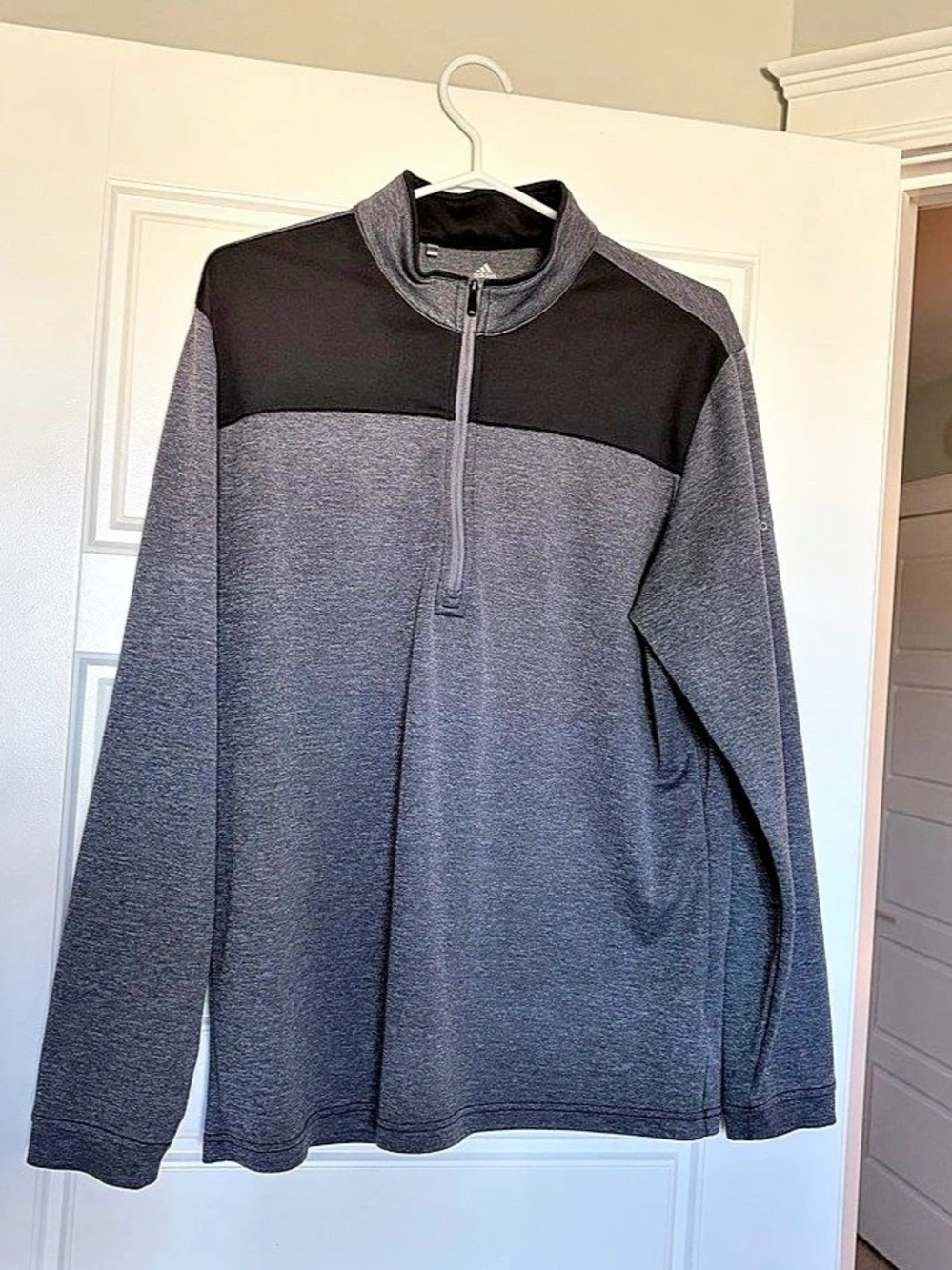 adidas Golf quarter-zip pullover Color Block Quarter-Zip Medium Like New